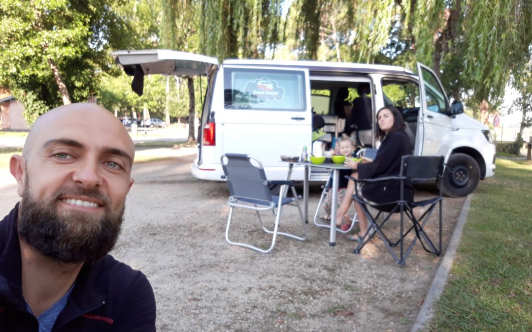 des visages, des figures, des sourires – bref la vie!