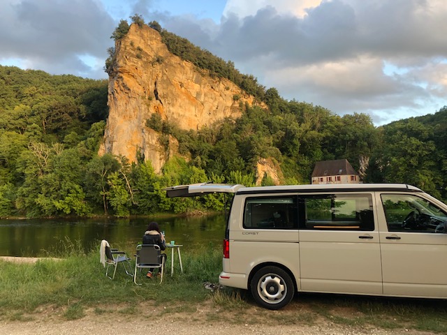 location fourgon aménagé vintage camper bordeaux pessac